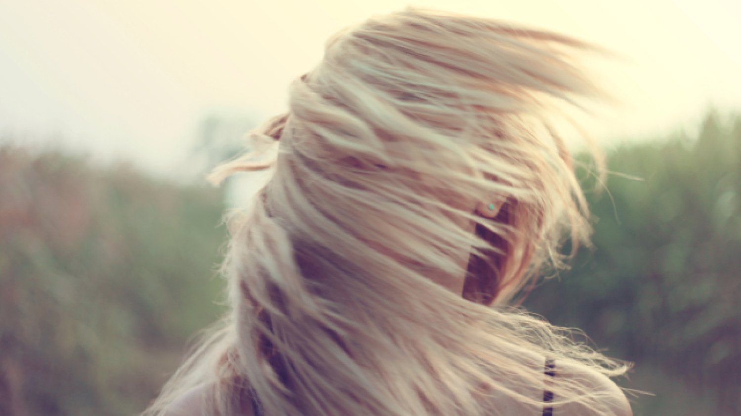 Fot. Pexels / [url=https://www.pexels.com/photo/person-woman-girl-blonde-1206/] splitshire.com [/url] / [url=https://www.pexels.com/photo-license/] CC0 License [/url]