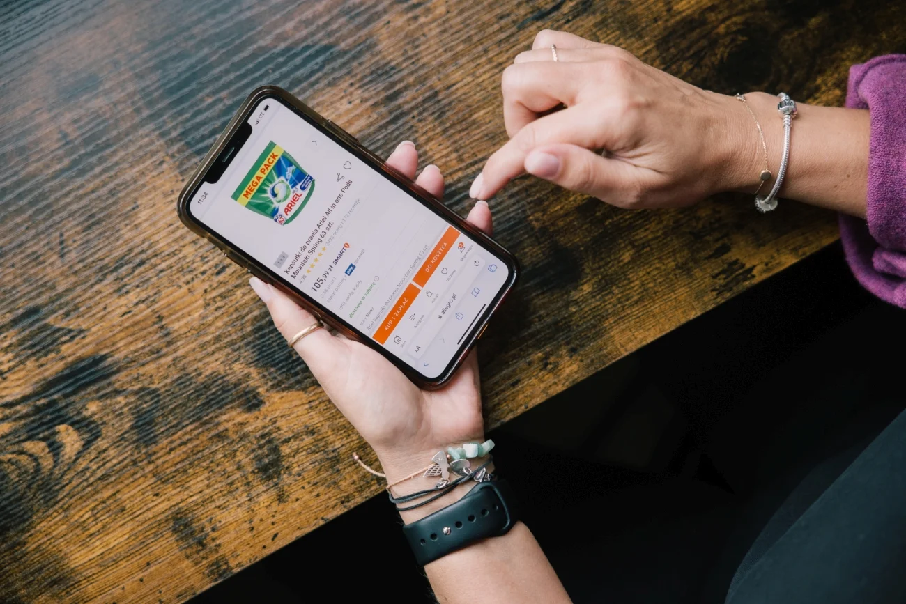 Zakupy dla małego dziecka bywają stresujące. Życie ułatwiają jednak takie akcje jak np. Cashback "Może Być Taniej". Dzięki tej promocji wybrane produkty higieniczne z portfolio P&G można zakupić i uzyskać częściowy zwrot kosztów na konto.