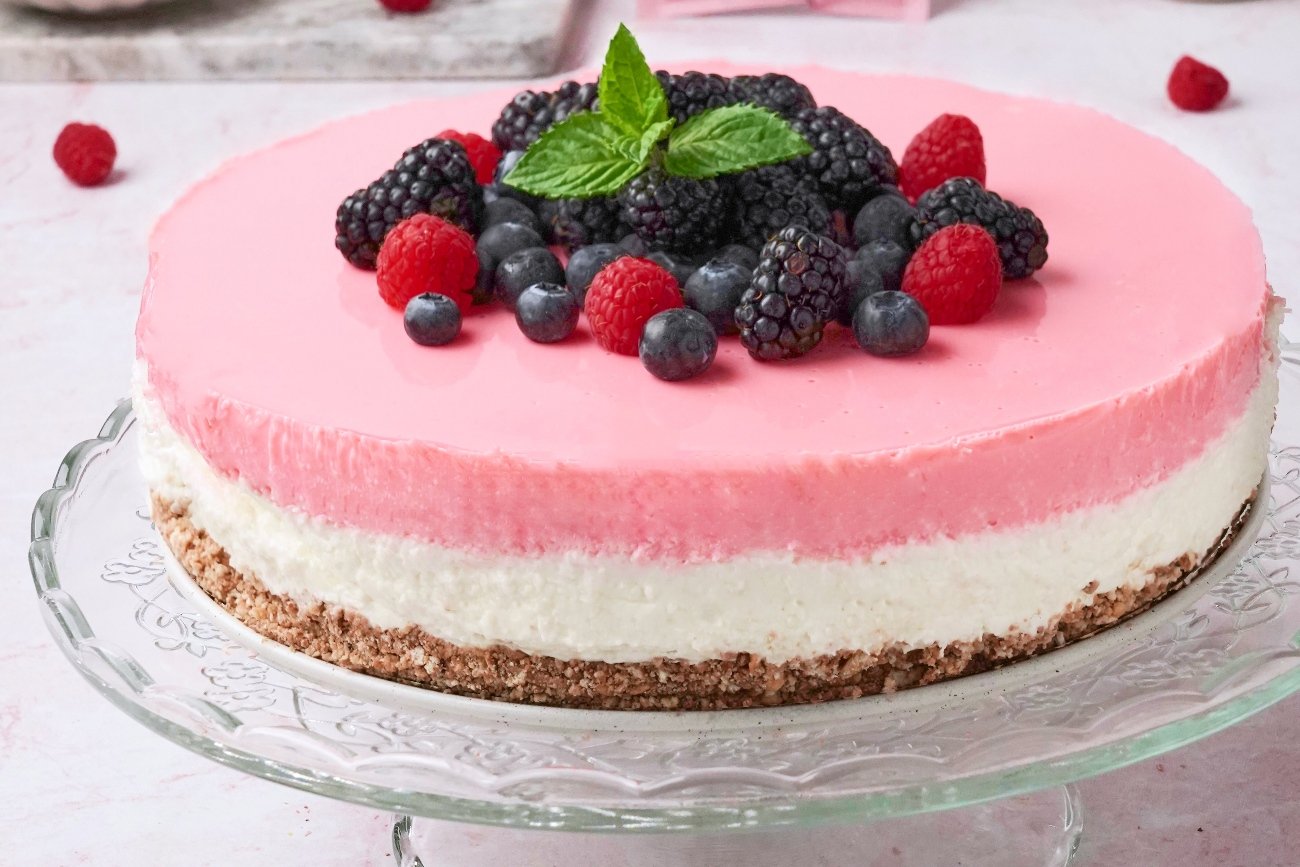 WOW! Przełom w świecie deserów! Nadchodzą mleczne galaretki od marki Delecta. Są proste w przygotowaniu i kryją w sobie wiele pysznych inspiracji. Prezentujemy 3 przepisy z wykorzystaniem tych nowych galaretek opartych na przełomowej formule.