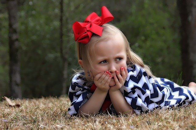 Fot. Pixabay/ [url=http://pixabay.com/pl/dziewczyna-dziecko-portret-102831/]Greyerbaby[/url] / [url= http://pixabay.com/pl/service/terms/#download_terms]CC O[/url]