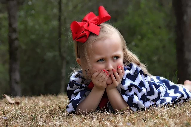 Fot. Pixabay/ [url=http://pixabay.com/pl/dziewczyna-dziecko-portret-102831/]Greyerbaby[/url] / [url= http://pixabay.com/pl/service/terms/#download_terms]CC O[/url]