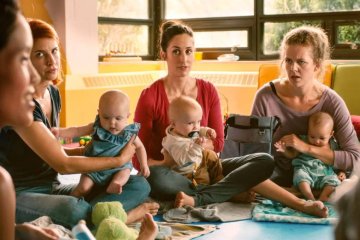 pracująca mama, mama na etacie, zmęczona matka, trudne poranki z dziećmi