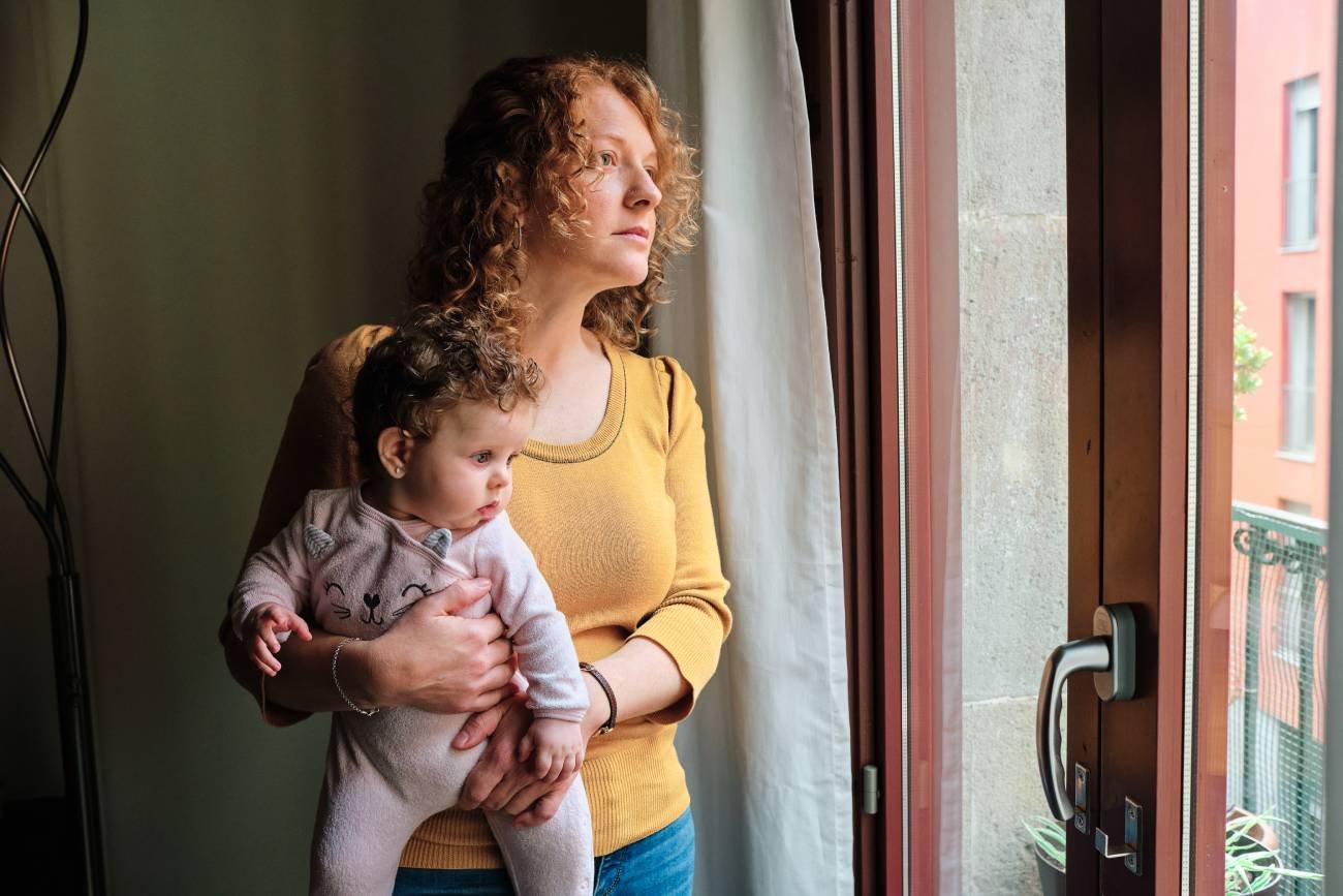 Niania czeka na rodziców swojego podopiecznego. Niania czeka na rodziców swojego podopiecznego.