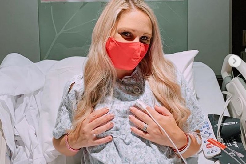 Młoda mama umieściła tabliczkę: "strefa bez karmienia piersią". Miała ku temu ważny powód