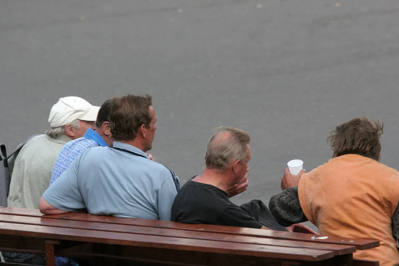 Czy Polacy traktują gorzej dzieci niż alkoholików?