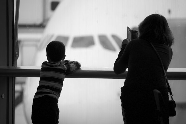 Fot. Pixabay / [url=https://pixabay.com/en/airport-airplane-travel-silhouette-1019056/]ciggy1[/url]/[url=https://pixabay.com/en/service/terms/#usage]CC0 Public Domain[/url]