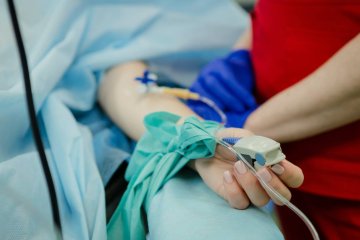 atak serca, zawał, objawy zawału serca, zawał serca, młoda mama, dolegliwości pociążowe