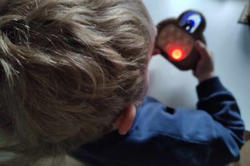 Popit elektroniczny robi furorę w internecie.