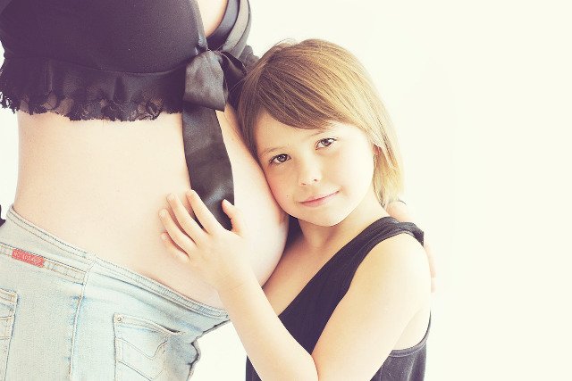 Fot. Pixabay / [url=https://pixabay.com/pl/ci%C4%85%C5%BCy-ci%C4%85%C5%BCa-mama-dziecko-775036/]TawnyNina[/url] / [url=https://pixabay.com/pl/service/terms/#usage]CC0 Public Domain[/url]
