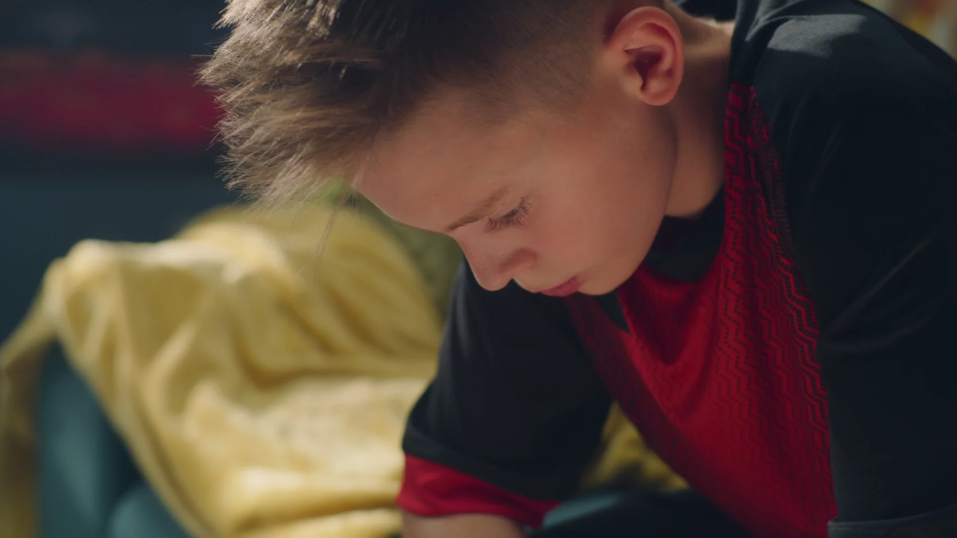 smutny nastolatek smutny nastolatek