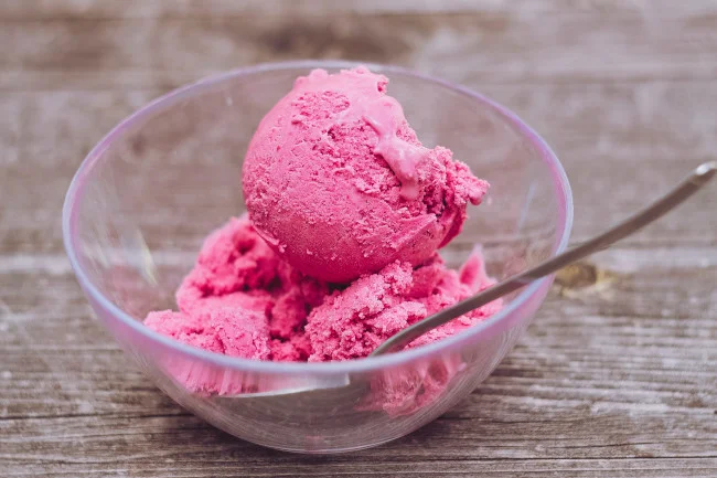 Domowy sorbet truskawkowy - przepis