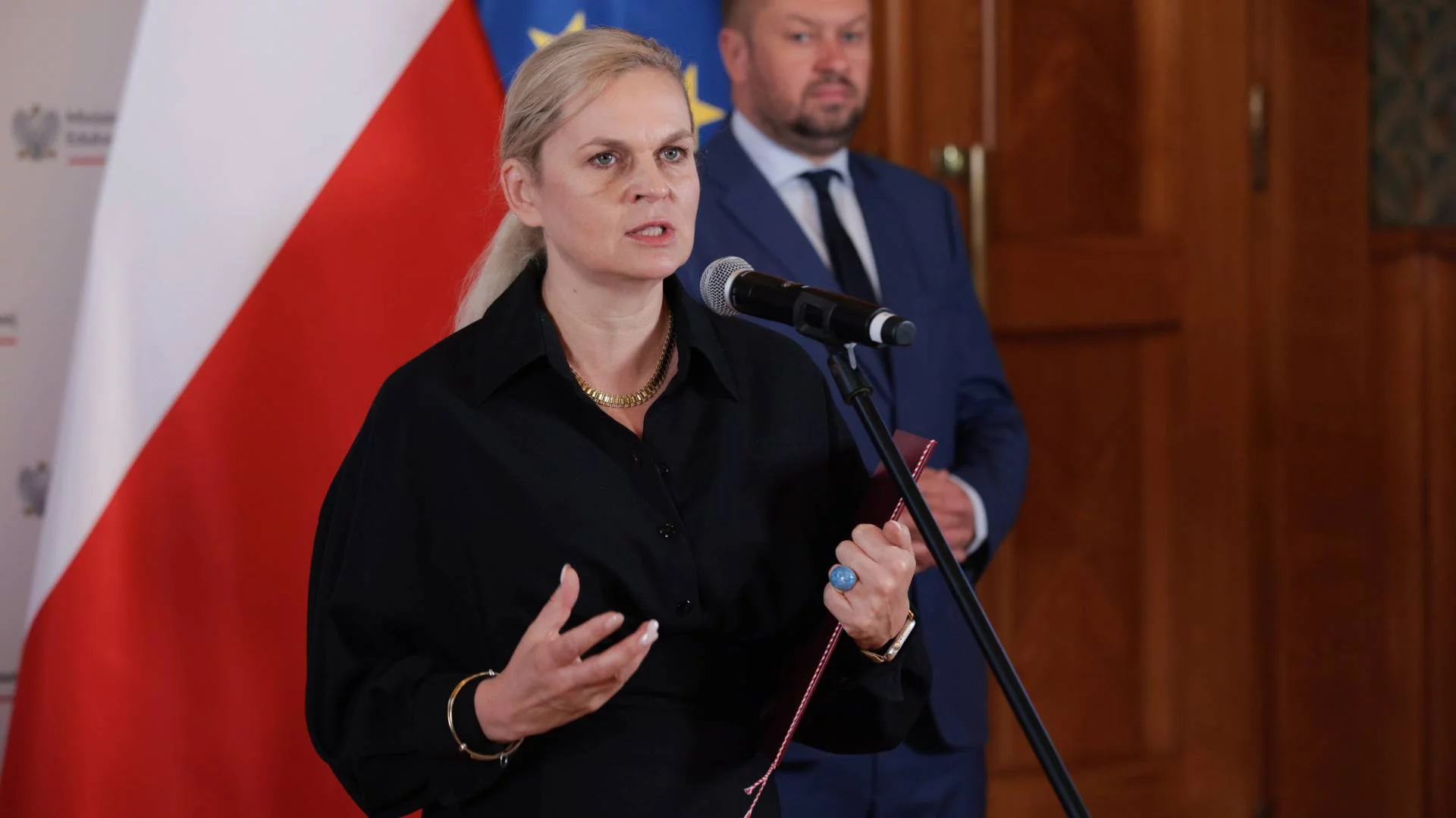 Barbara Nowacka przemawia podczas konferencji