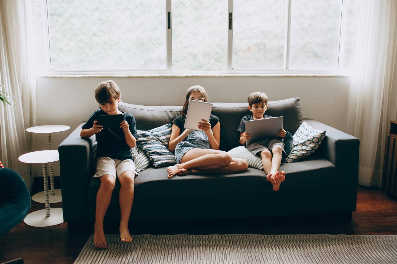 5 filmów, które warto pokazać starszakowi. Zrób to, zanim uwierzy, iż TikTok to prawdziwe życie