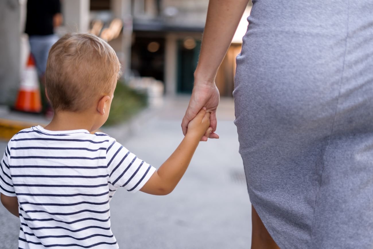 Jak być troskliwym, ale nie nadopiekuńczym rodzicem?