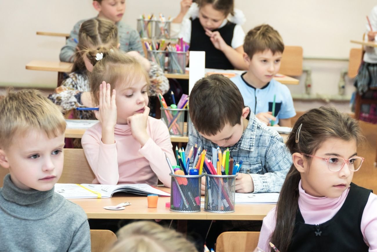 Awantura o klasowe mikołajki. "Wyzywają mnie od złodziejek. Rodzice, wstydu nie macie?"