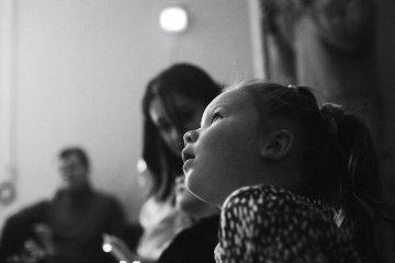 Jak ochronić córkę przed seksizmem i uprzedmiotowieniem kobiet w sieci?