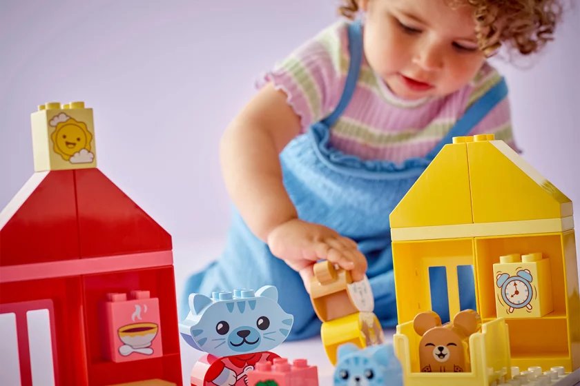 Zestaw LEGO DUPLO "Codzienne Rutyny: Jedzenie i Czas Spania" (10414)