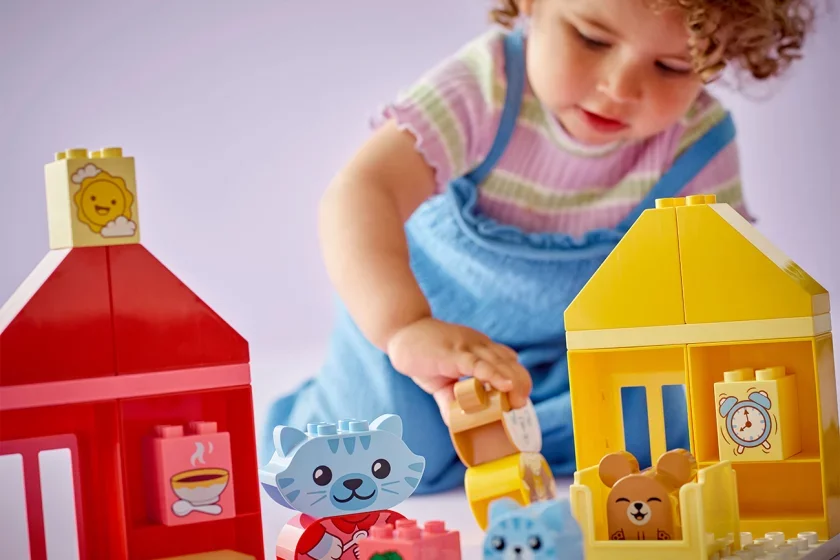 Zestaw LEGO DUPLO "Codzienne Rutyny: Jedzenie i Czas Spania" (10414)
