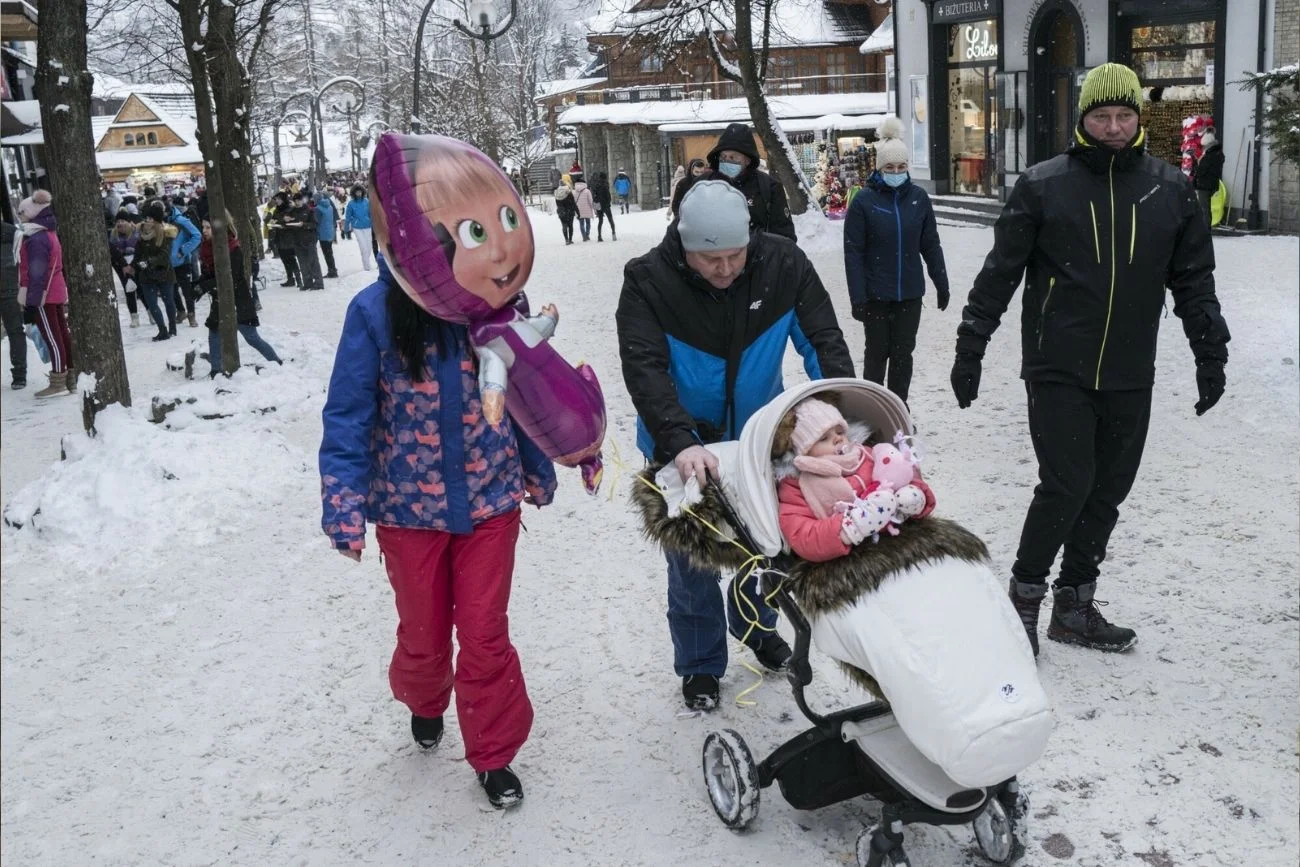 Polacy znaleźli sposób, jak oszczędzać na feriach.