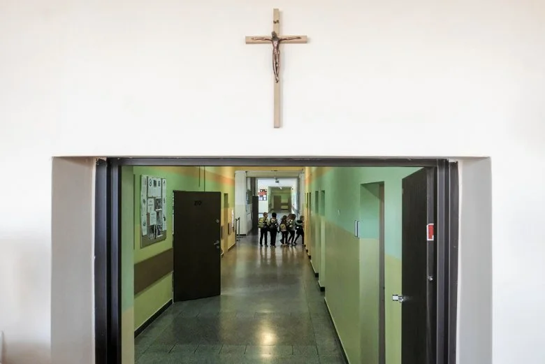 W krakowskim liceum nieletni ateiści muszą przebywać na lekcji religii pod opieką katechety