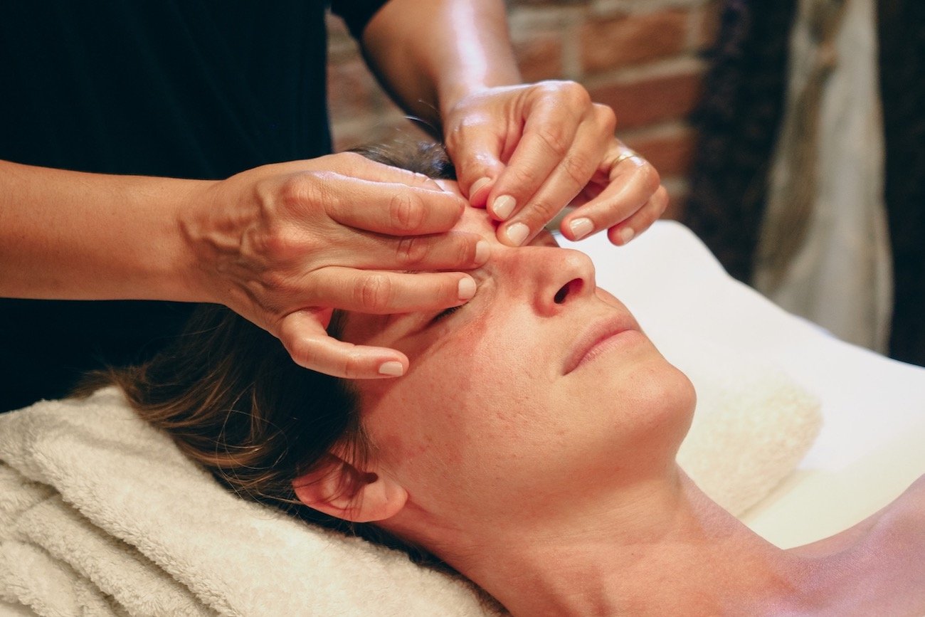 masaż twarzy, siłownia dla twarzy