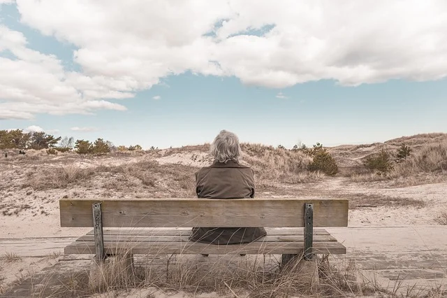 Fot. Pixabay/[url=http://pixabay.com/pl/osoby-stary-kobieta-babcia-senior-731423/]Unsplash[/url] / [url=http://bit.ly/CC0-PD]CC0 Public Domain[/url]