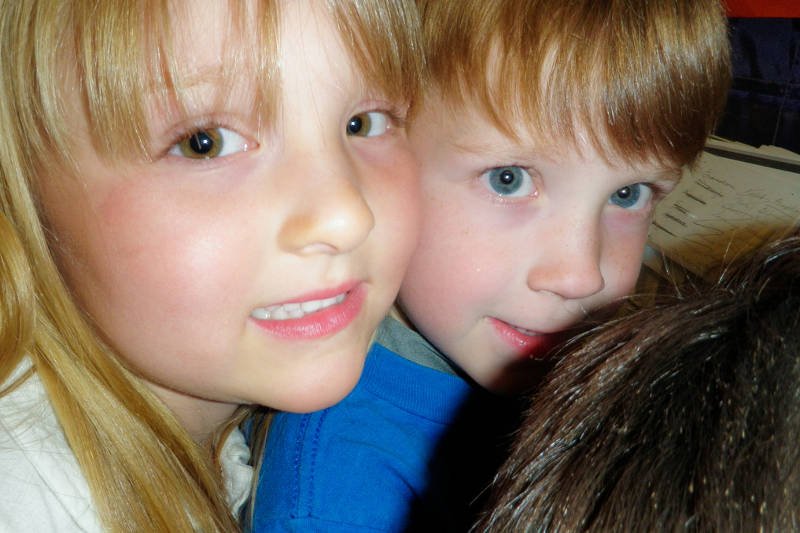 Spotykając się z przedszkolakami, nie widzę różnicy w ich chęci do zabawy. Część i tak siedzi na kolanach rodziców lub wybucha płaczem z byle powodu