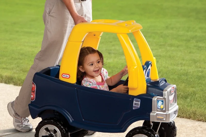 Little Tikes, firma z ponad 50-letnią historią, to jeden z największych producentów zabawek na świecie. W trosce o środowisko Little Tikes wystartował niedawno z nową linią produktów wykonanych z przetworzonych materiałów