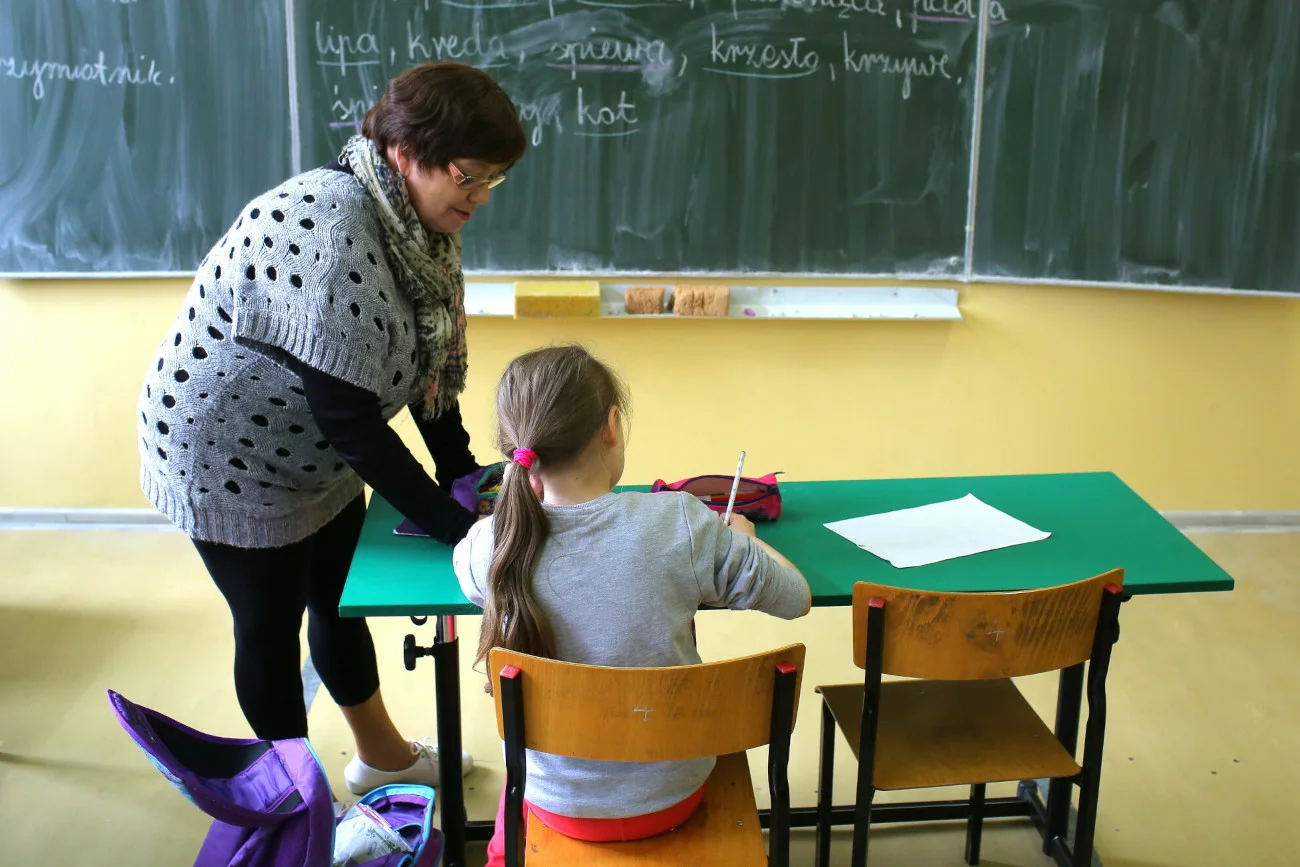 Jedynka za brak obecności - czy to zgodne z prawem?