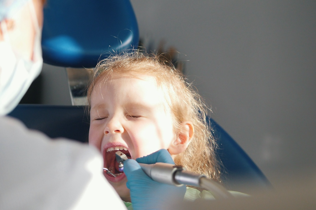 Podczas wizyty u dentysty moje dziecko poczuło się upokorzone. Oto co usłyszało