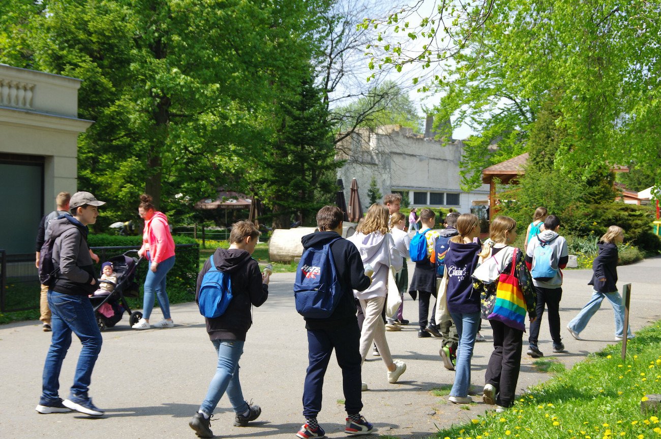 szkolna wycieczka do zoo
