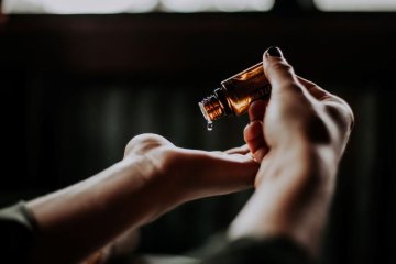 Pachnotkę możesz stosować, gdy masz problemy z cerą