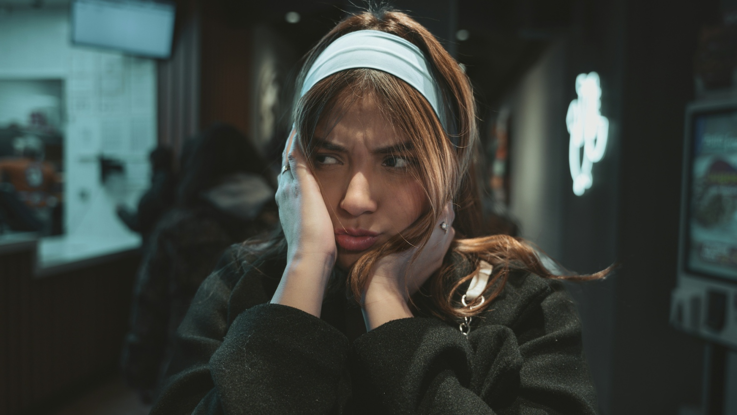 Zdania, które działają kobietom na nerwy. "Okres masz, czy co?"