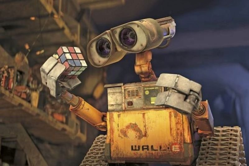 Wall-e próbuje posprzątać zaśmieconą Ziemię