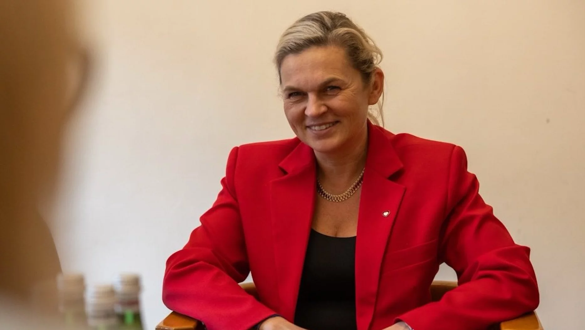 Uczniowie wystawili świadectwo Nowackiej. Ministra "oblała" ten rok szkolny