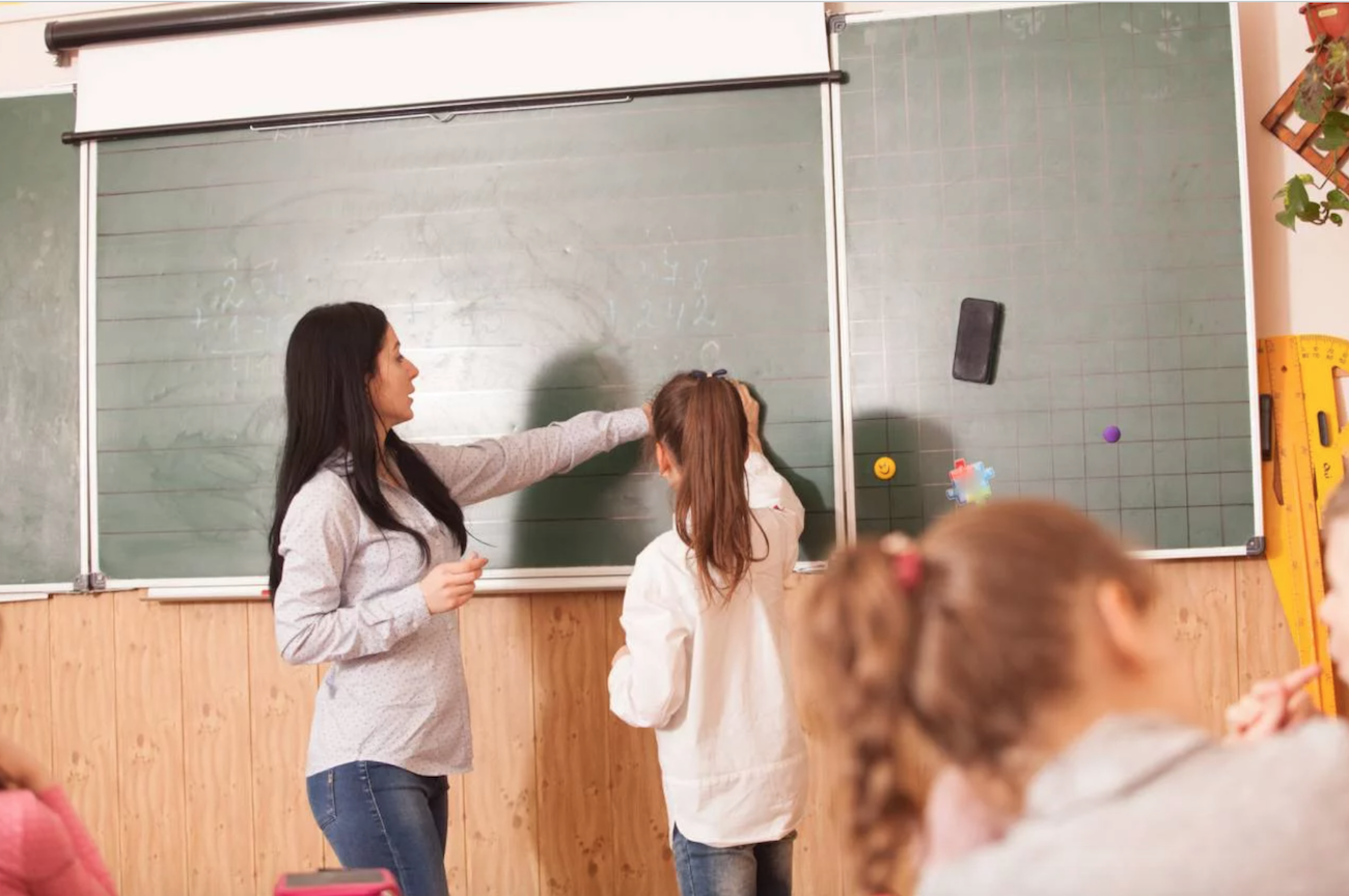nauczycielka w klasie nauczycielka w klasie