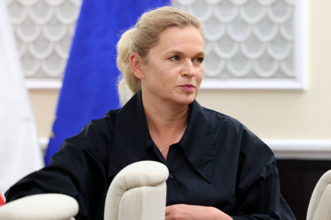 Barbara Nowacka nie zgadza się ze sprzeciwem Episkopatu.