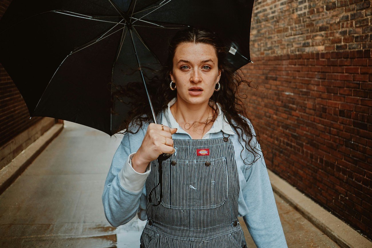 "Dziewczyna-ślimak" to nowy trend wśród zetek. Milenialsi nie wiedzą, co o tym myśleć