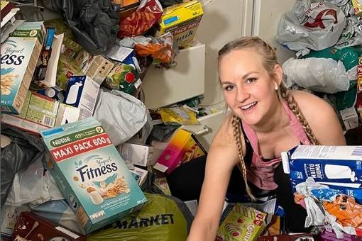 Aurikatariina, Queen of cleaning - youtuberka sprząta mieszkania zapuszczone od lat