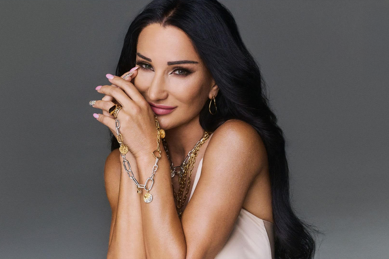 Noś słowa, które prowadzą Cię przez życie. Poznaj nową kolekcję Pandory Talisman