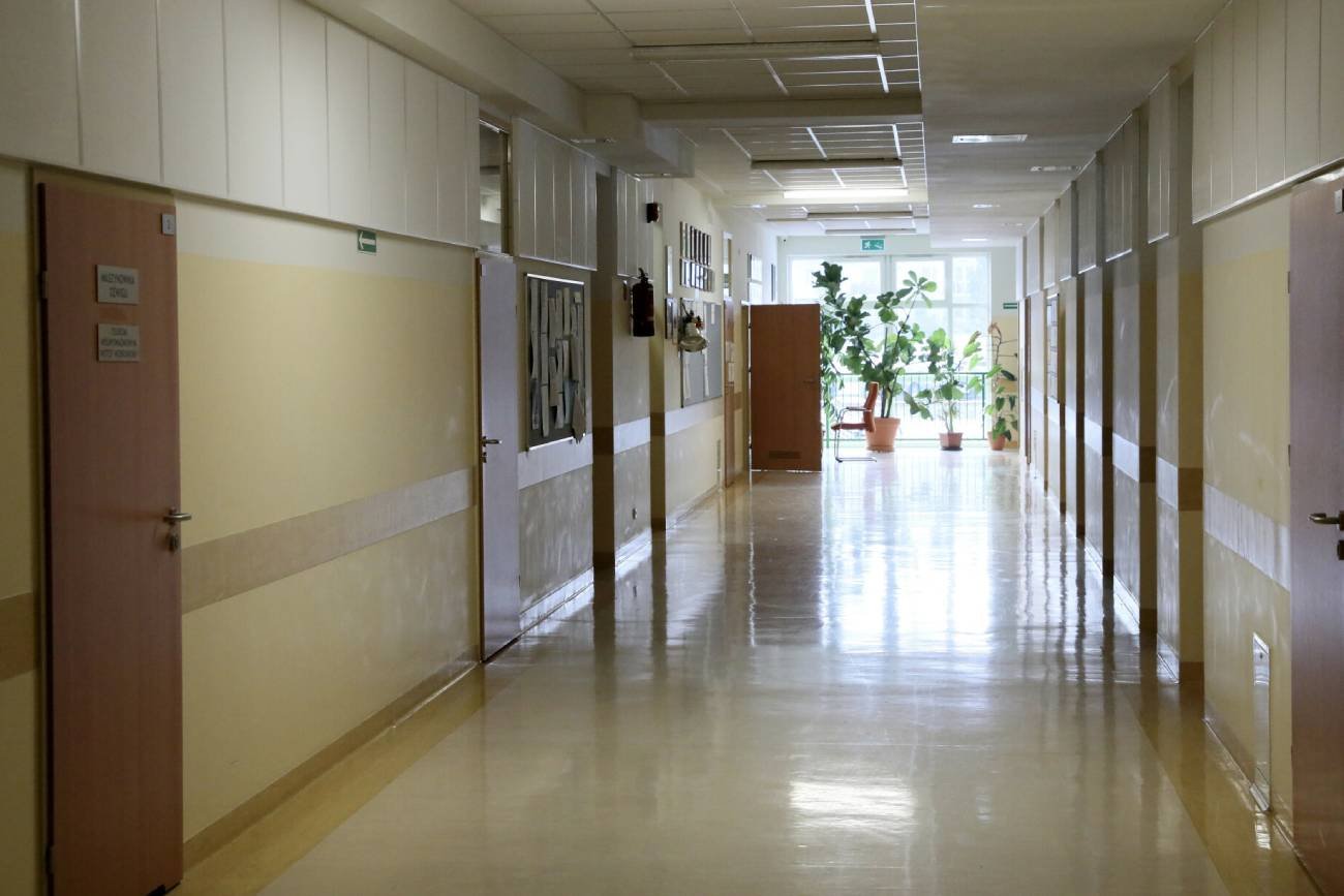 Szkolny korytarz
