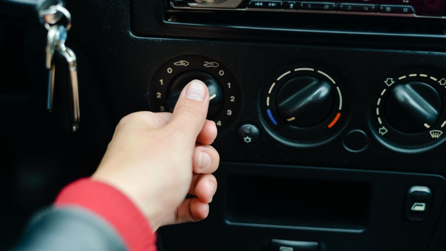 Klimatyzacja w aucie  – kiedy szkodliwa dla zdrowia?
