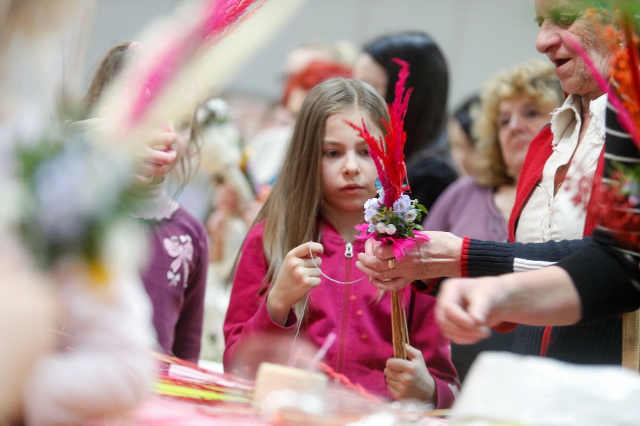Jak zrobić palmę wielkanocną?