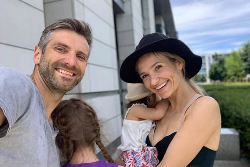 Joanna Koroniewska ma z Maciejem Dowborem dwie córki: Janinę i Helenę