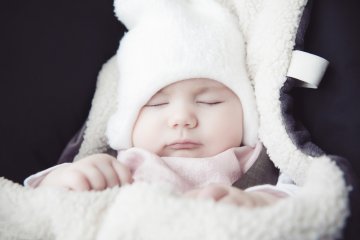 Sine usta nie zawsze oznaczają, że dziecku jest zimno