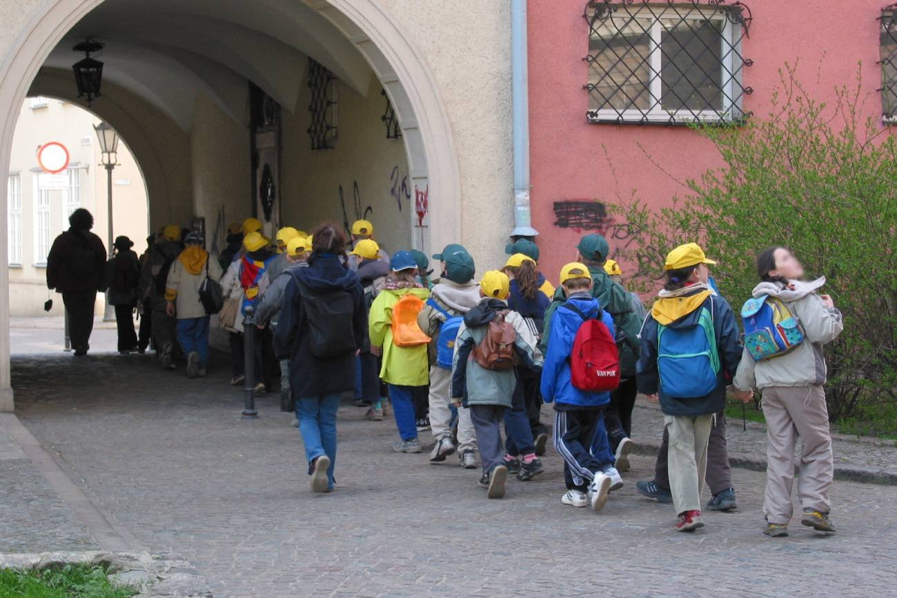 Nawet do 2500 zł na dziecko – rząd dokłada do wakacji. Trzeba spełniać jeden warunek