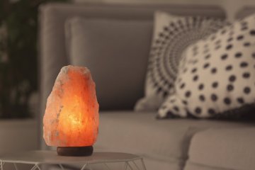 Lampy solne mają na nas korzystny wpływ.