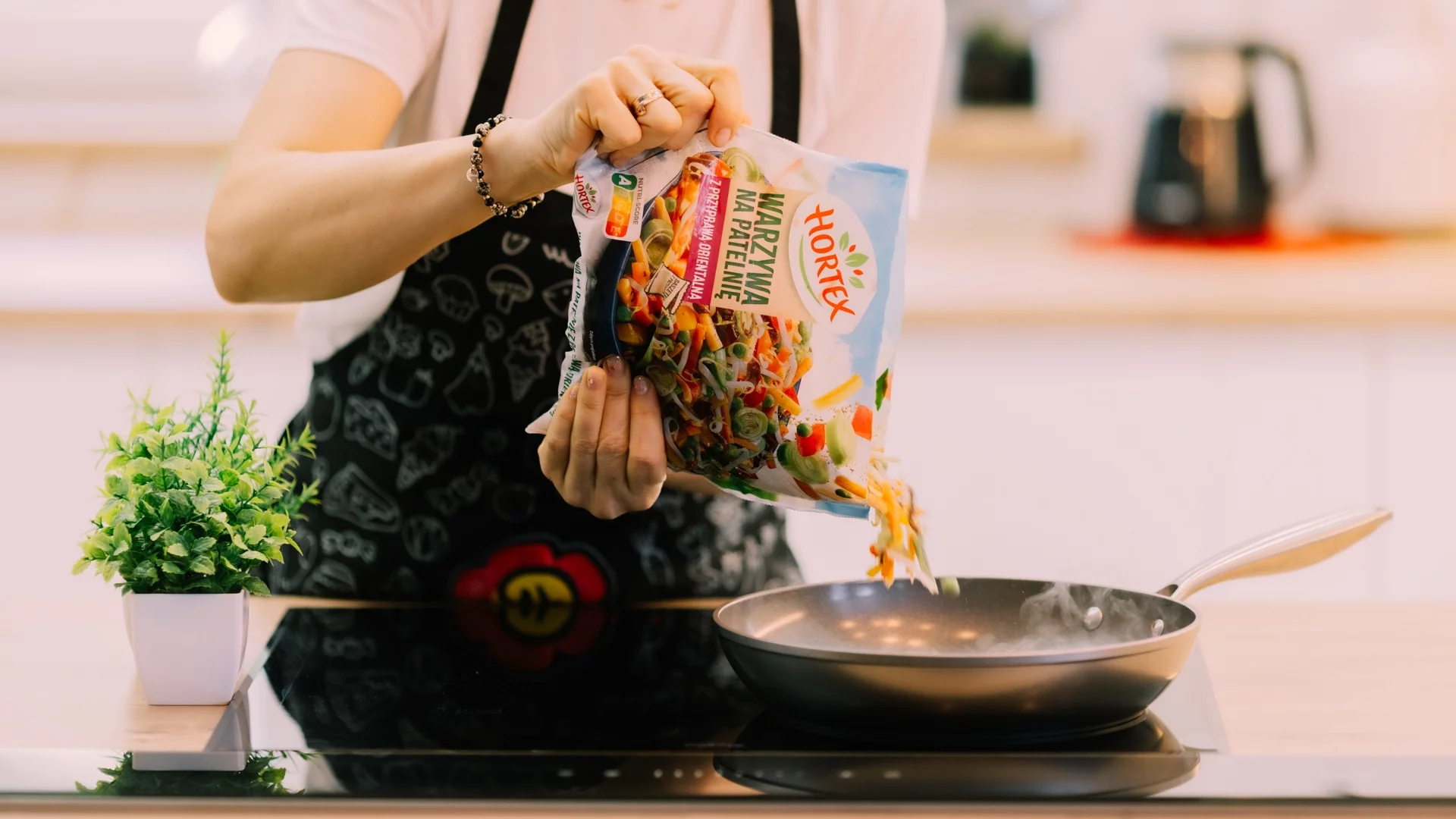 10 minut do kolorowego obiadu. Warzywa na patelnię to kulinarny strzał w dziesiątkę