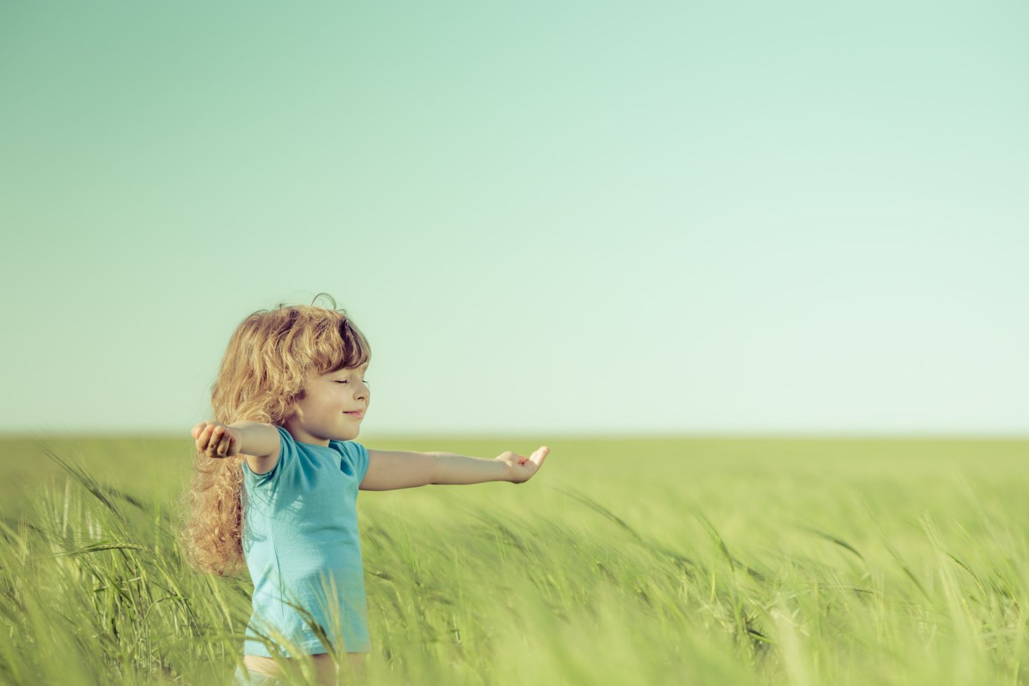 Pozwólmy dzieciom na ciszę. To nie tylko je zrelaksuje, ale wpłynie korzystnie na ich mózg.