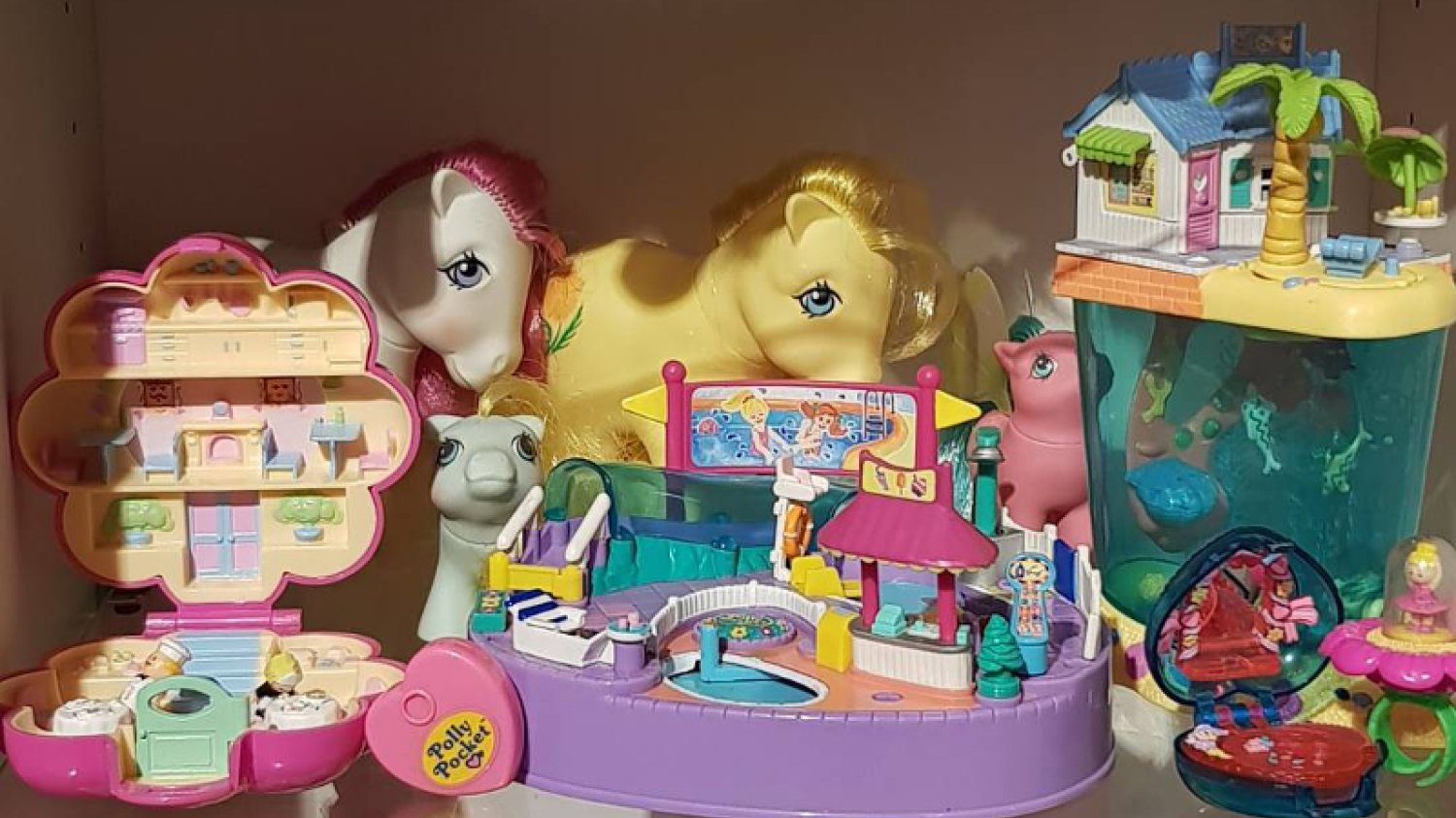 Domki Polly Pocket mają trafić do sklepów jeszcze w tym roku.